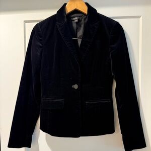 Ann Taylor petite Women's Black Velvet Blazer